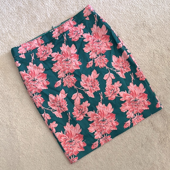 J. Crew Floral Print Pencil Skirt - Picture 3 of 11